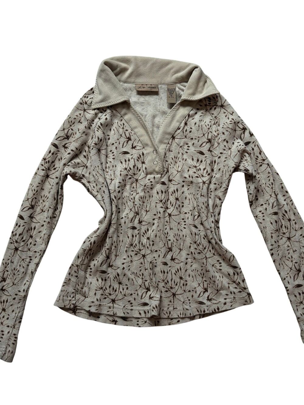 i.e. relaxed Beige Patterned Collared Long Sleeve - Size M